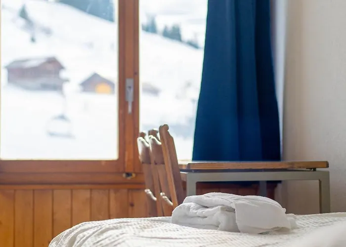 The Telecabine * 莱斯·克洛塞特斯