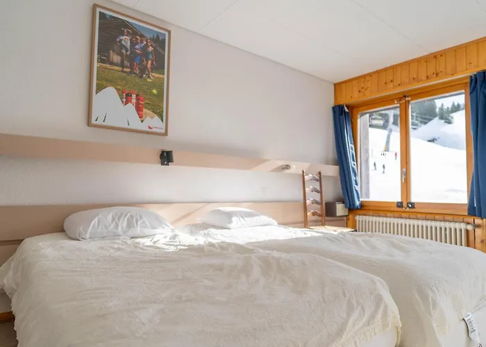 The Telecabine * 莱斯·克洛塞特斯